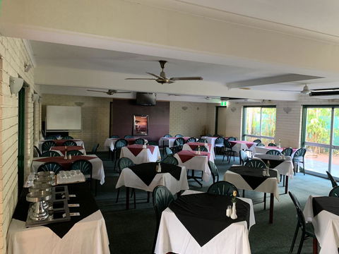 Pine Tree Motel - Accommodation Bookings 9