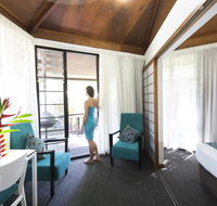 Palms City Resort