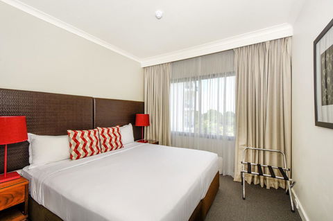 Mantra On The Esplanade - Accommodation Bookings 17