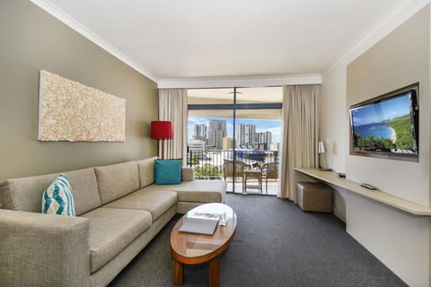 Mantra On The Esplanade - Accommodation Bookings 24