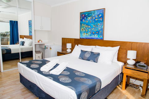 Cullen Bay Resorts - Accommodation Bookings 7