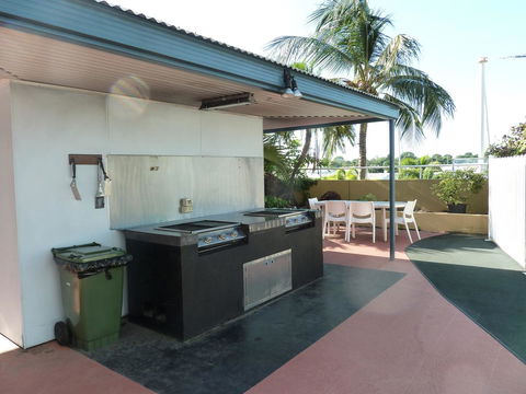 Cullen Bay Resorts - Accommodation Bookings 19