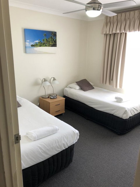Beaches Serviced Apartments - Accommodation Bookings 13