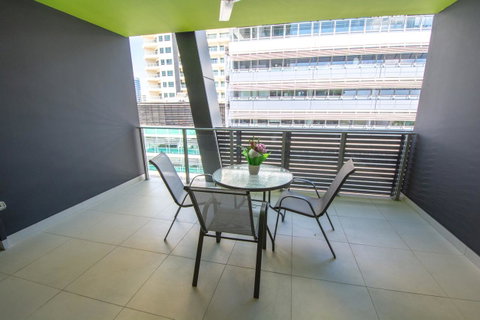 Magnum Serviced Apartments - Accommodation Bookings 13
