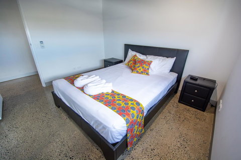 Magnum Serviced Apartments - Accommodation Bookings 9