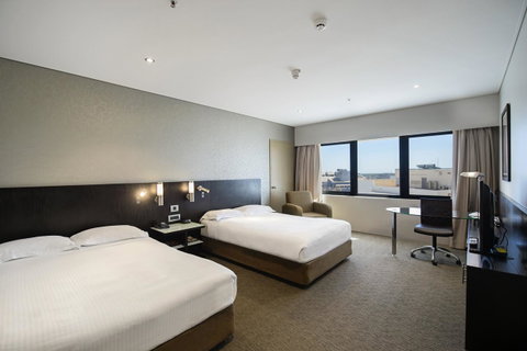 Hilton Darwin - Accommodation Bookings 37