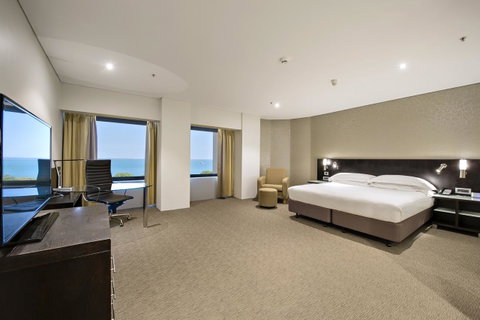 Hilton Darwin - Accommodation Bookings 33
