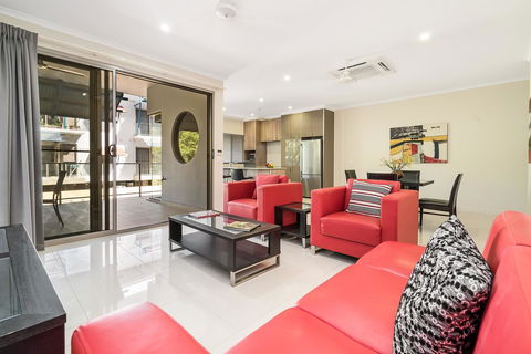 Elsey On Parap - Accommodation Bookings 25