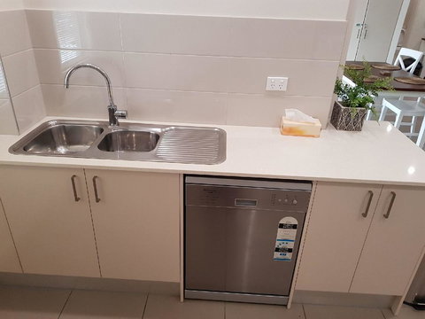 Darwin-Ocean Views, Tropical Getaway, Pool & Aircon - Accommodation Bookings 12