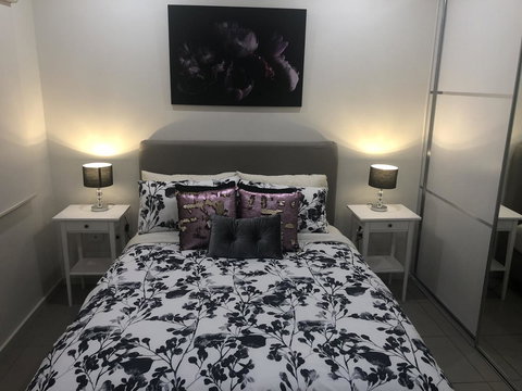 Darwin-Ocean Views, Tropical Getaway, Pool & Aircon - Accommodation Bookings 2