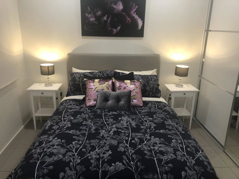 Darwin-Ocean Views, Tropical Getaway, Pool & Aircon - Accommodation Bookings 1