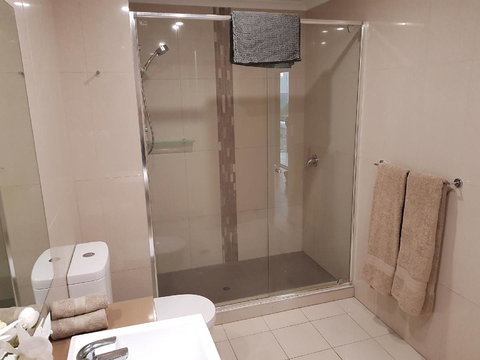 Darwin-Ocean Views, Tropical Getaway, Pool & Aircon - Accommodation Bookings 15