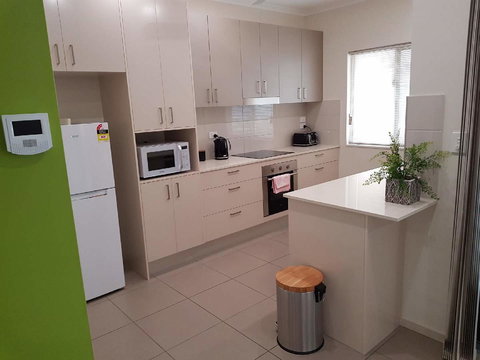 Darwin-Ocean Views, Tropical Getaway, Pool & Aircon - Accommodation Bookings 8