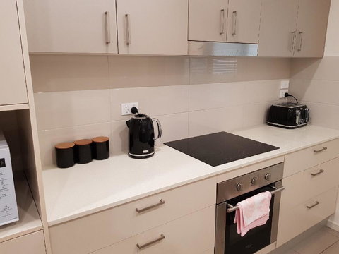 Darwin-Ocean Views, Tropical Getaway, Pool & Aircon - Accommodation Bookings 9