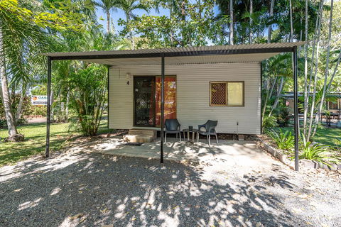 Oasis Tourist Park - Accommodation Bookings 11