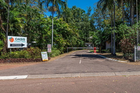Oasis Tourist Park - Accommodation Bookings 1