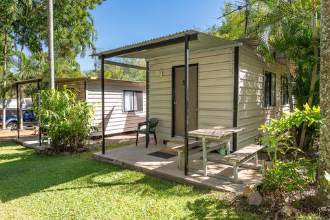 Oasis Tourist Park - Accommodation Bookings 20