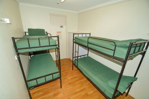 Chillis Backpackers - Accommodation Bookings 7