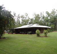 DARWIN'S SHADY ACRES RETREAT - Accommodation Bookings