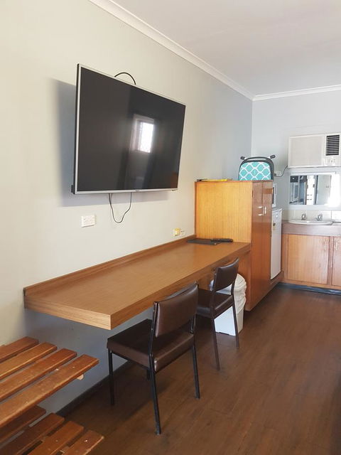 Safari Lodge Motel - Accommodation Bookings 2