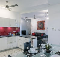 CitySide Apartment - 2 Bedroom with Private Courtyard