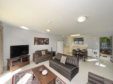 Nelson Bay Breeze - Accommodation Bookings 9