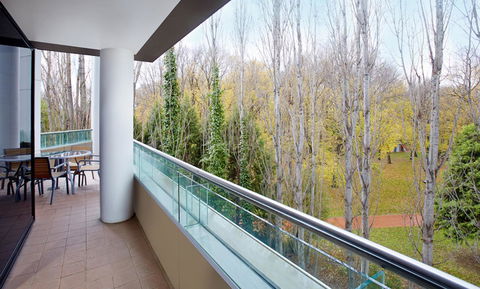 Crowne Plaza Canberra, An IHG Hotel - Accommodation Bookings 12