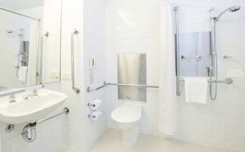 Crowne Plaza Canberra, An IHG Hotel - Accommodation Bookings 24