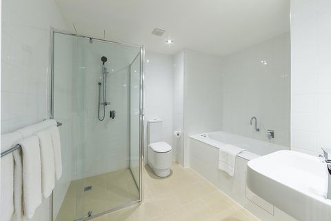 Crowne Plaza Canberra, An IHG Hotel - Accommodation Bookings 27