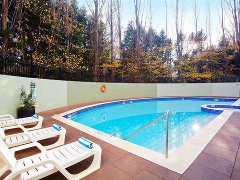 Crowne Plaza Canberra, An IHG Hotel - Accommodation Bookings 7