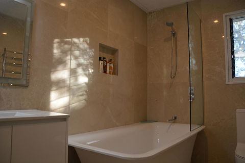 Garden Room - Accommodation Bookings 11