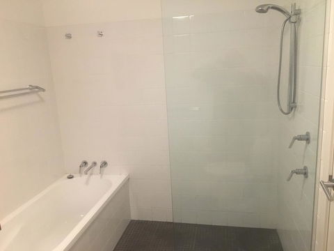 Lennox Holiday Apartments - Accommodation Bookings 29