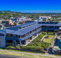 Lennox Holiday Apartments