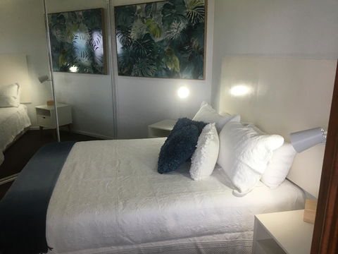 Lennox Holiday Apartments - Accommodation Bookings 22