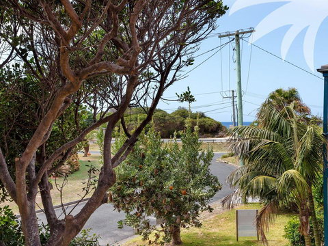 Bombora @ Bluey's Beach - Accommodation Bookings 2