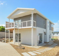 Boomer Beach Retreat - Pet-Friendly - WiFi