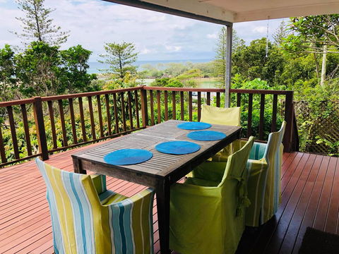 BOSCOBEL COTTAGE - MAGICAL BEACH & RIVER VIEWS - KINGSCLIFF - Accommodation Bookings 1