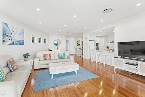 Boulder Bay Rd 2/2 - Fingal Bay - Accommodation Bookings 3