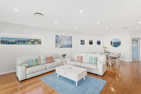 Boulder Bay Rd 2/2 - Fingal Bay - Accommodation Bookings 2
