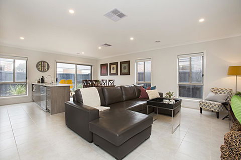 BOUTIQUE STAYS - Carinya - Accommodation Bookings 0