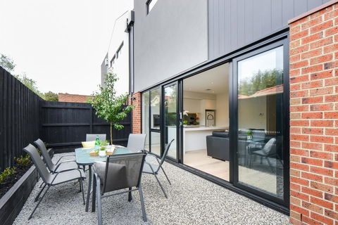 Boutique Stays-Murrumbeena Place 1 - Accommodation Bookings 3