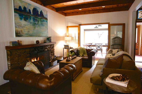 Braeside Mount Macedon Country Retreat Bed And Breakfast - Accommodation Bookings 1