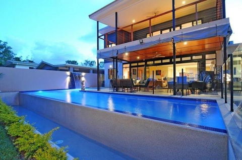 Bramston Beach - Luxury Holiday House - Accommodation Bookings 0