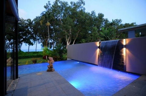 Bramston Beach - Luxury Holiday House - Accommodation Bookings 3