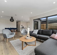 Brand New and Beautiful - Rosebud Holiday Home