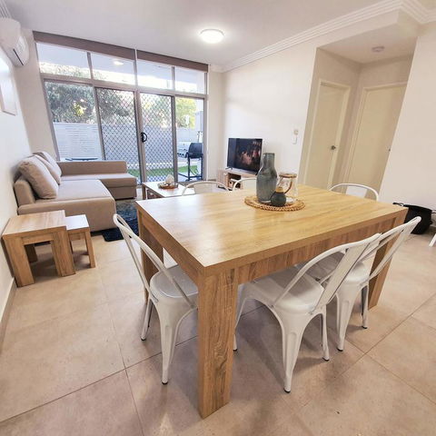 Brand New Family Friendly Apartment For 7 - Accommodation Bookings 3