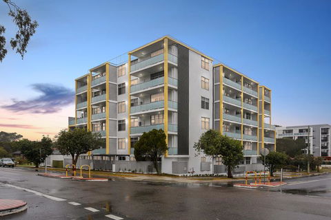 Brand New Family Friendly Apartment For 7 - Accommodation Bookings 1