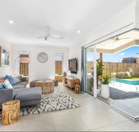Brand New PRIZE HOME 50m path to beach - Accommodation Bookings