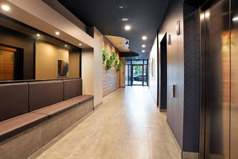 Brand New Stylish & Modern APT In South Brisbane - Accommodation Bookings 1