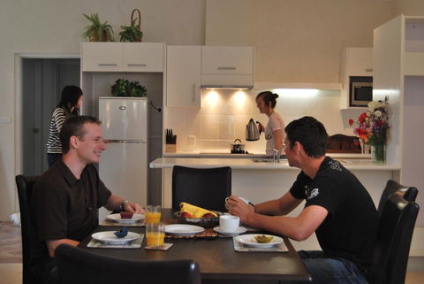 Brayfield Cottage - Accommodation Bookings 1